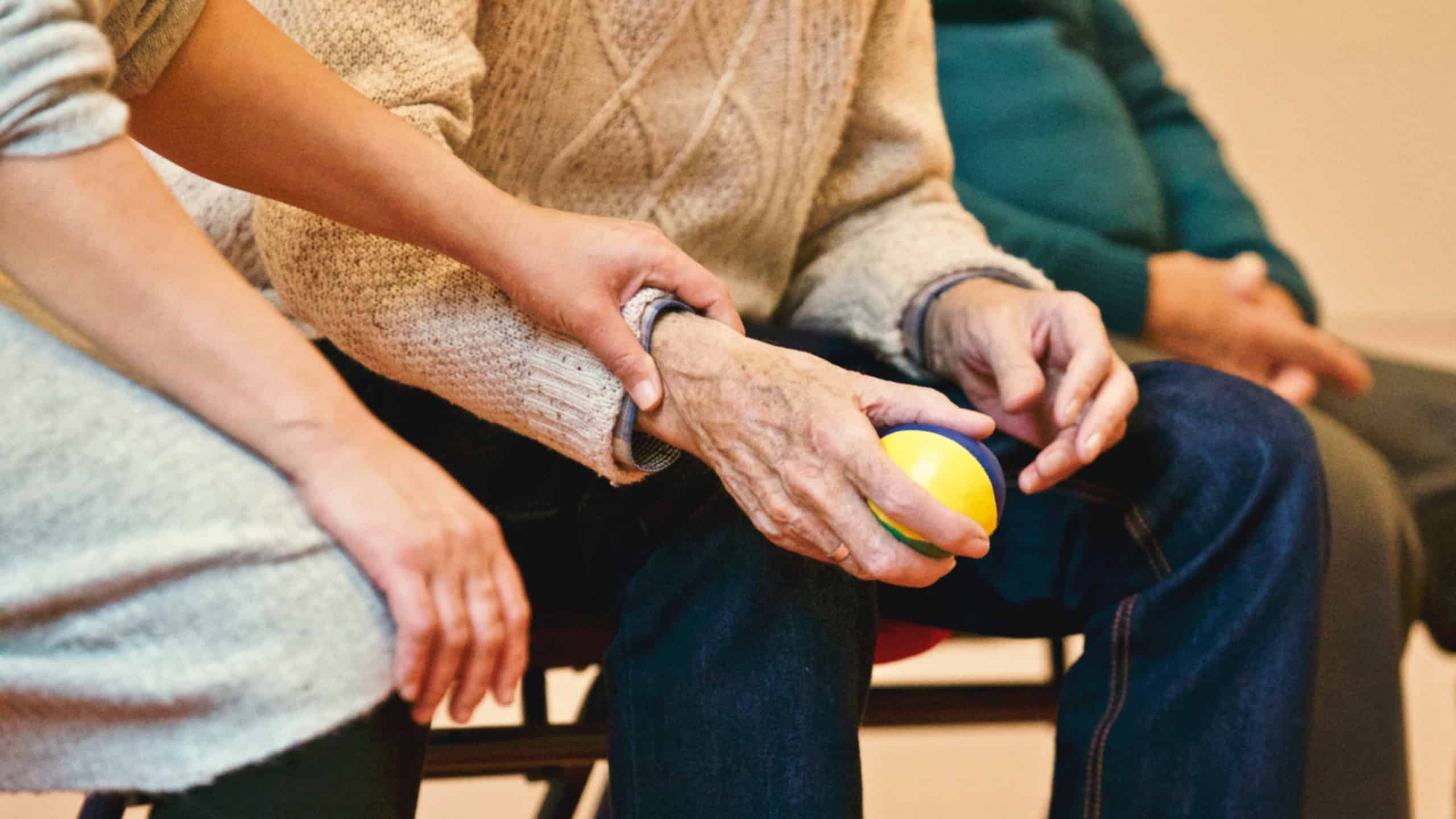 Neurorehabilitering er for personer med en erhvervet hjerneskade